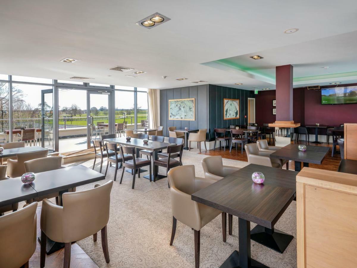 Moyvalley Hotel Self Catering Cottages Extérieur photo